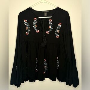 Grace Elements 100% Rayon Embroidered Babydoll Blouse Bohemian Style Size Small